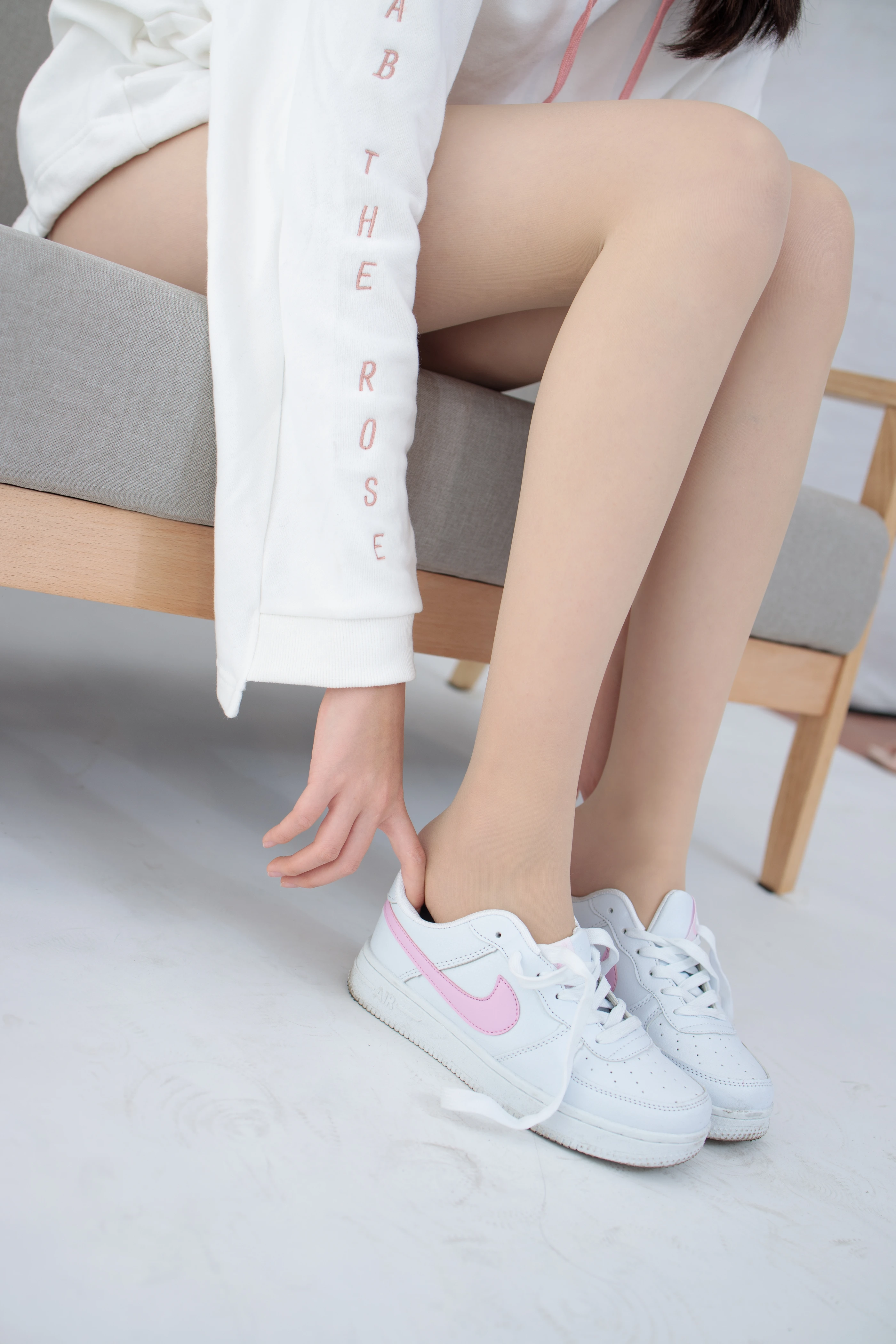 森萝财团 JKFUN-百元系列2-1 [27P 1V]插图9